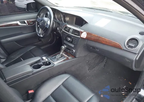 2014 Mercedes-Benz C 300 Sport 4Matic from USA, damaged, VIN WDDGF8AB6EA948275